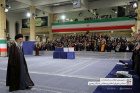 رهبر معظم انقلاب بعد از انداختن رای خود در صندوق سیار ۱۱۰ خطاب به ملت ایران:
