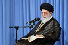 پیام رهبر معظم انقلاب اسلامی به همایش یکصدمین سال‌گشت بازتأسیس حوزه علمیه قم