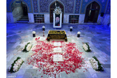 سحرگاه جمعه در رواق دارالذکر حرم مطهر امام رضا(ع)