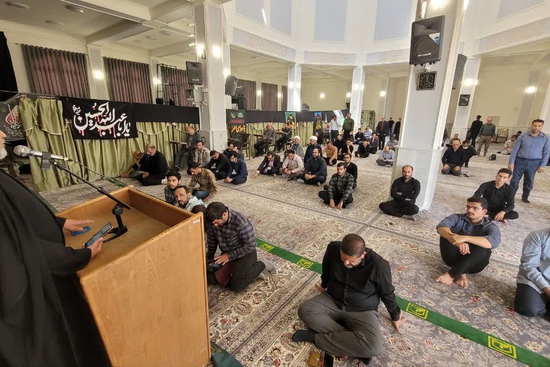 تفسیر آیات اول تا چهارم سوره مبارکه دخان در کلام مسئول نهاد رهبری