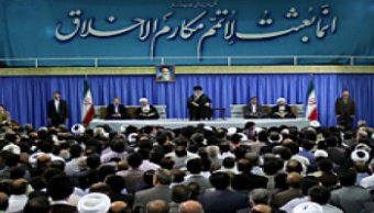 دیدار مسئولان نظام و سفرای کشورهای اسلامی در روز مبعث با رهبر معظم انقلاب