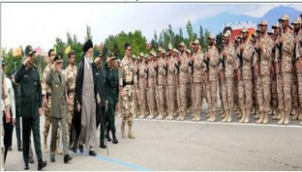 برگزاری مراسم دانش‌آموختگی دانشجویان دانشگاه امام حسین(ع) در حضور فرمانده کل قوا