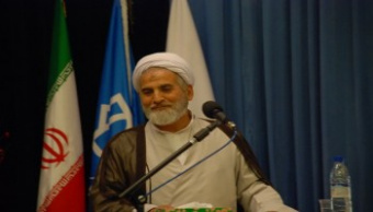 حجت الاسلام والمسلمین روحانی : بداخلاقی مردود است و فرد بد اخلاق در جامعه جایگاهی ندارد.