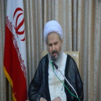 نماینده ولی فقیه و امام جمعه کاشان: در راه مقابله با دشمن، علم به تنهایی معنا ندارد