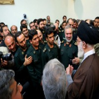 دیدار پاسداران بازداشت‌کننده نظامیان متجاوز آمریکایی با رهبر معظم انقلاب