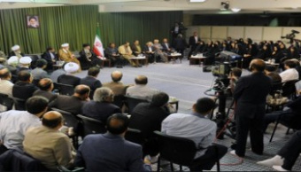 رهبر معظم انقلاب دیدار جمعی از شعرا در شب میلاد امام حسن مجتبی(ع)؛