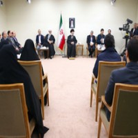 دیدار نخبگان و دانشجویان بسیجی مدال‌آور دانشگاه شریف با رهبرمعظم انقلاب