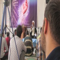 خودمان را گم نکنیم که دنیا نمایشگاه بازی و سرگرمی است.