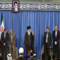 رهبر معظم انقلاب اسلامی در دیدار شرکت‌کنندگان در مسابقات بین‌المللی قرآن: