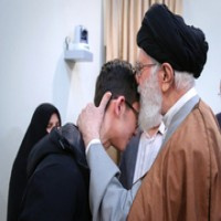 دیدار شطرنج‌باز نوجوان آقای آرین غلامی با رهبر معظم انقلاب