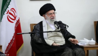 رهبر معظم انقلاب اسلامی در دیدار دست‌اندرکاران کنگره بزرگداشت ۵۴۰۰ شهید استان کردستان: