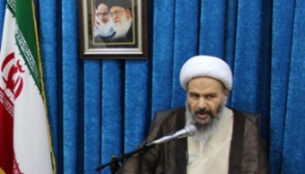 نماینده ولی فقیه و امام جمعه کاشان: معرفت الله چراغ راه هدایت بشر است