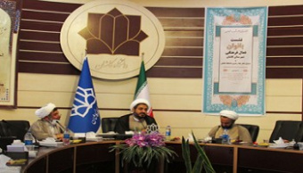 اولین گردهمایی بانوان فعال فرهنگی سطح شهرستان کاشان با حضور مسئول دفتر نهاد رهبری دانشگاه کاشان برگزار شد.