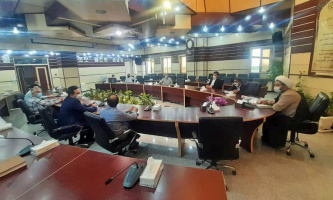 نشست مسئول نهاد رهبری دانشگاه کاشان با جمعی از اساتید بین المللی دانشگاه کاشان