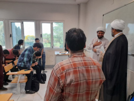بازدیدمسئول نهاد رهبری از کلاس های حوزه علوم اسلامی دانشگاهیان.