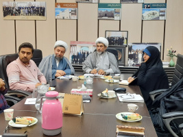 نشست صمیمانه مسئول نهاد رهبری با اعضای بنیاد حامیان دانشگاه کاشان.