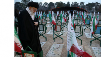 پیام رهبر معظم انقلاب به‌ مناسبت هفته دفاع مقدس و روز تجلیل از شهدا و ایثارگران