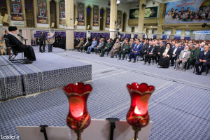 رهبر معظم انقلاب اسلامی خطاب به مسئولان کشورهای اسلامی تاکید کردند: