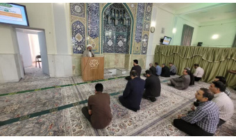 سخنرانی معاون نهاد رهبری در باب نماز اول وقت و اثرات آن در مسجد دانشگاه کاشان.