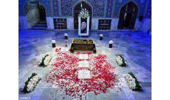 سحرگاه جمعه در رواق دارالذکر حرم مطهر امام رضا(ع)