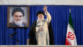 رهبر معظم انقلاب اسلامی در اجتماع عظیم مردم در حرم امام خمینی(رض):