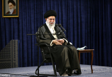 رهبر  معظم انقلاب اسلامی در دیدار جمعی از دست‌اندرکاران مراسم حج: