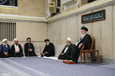 رهبر معظم انقلاب اسلامی در دیدار هزاران نفر از اقشار مختلف مردم در سالروز شهادت امام رضا(ع):
