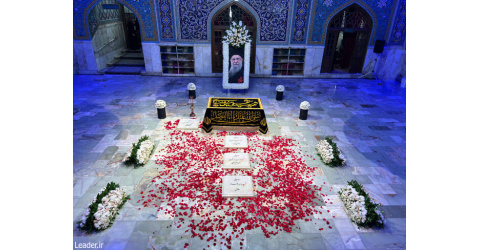 سحرگاه جمعه در رواق دارالذکر حرم مطهر امام رضا(ع)