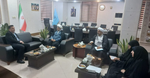 دیدار مسئول نهاد رهبری با فرماندار کاشان بهمراه کارشناس و مشاور مرکز خانواده و ازدواج دانشگاه کاشان